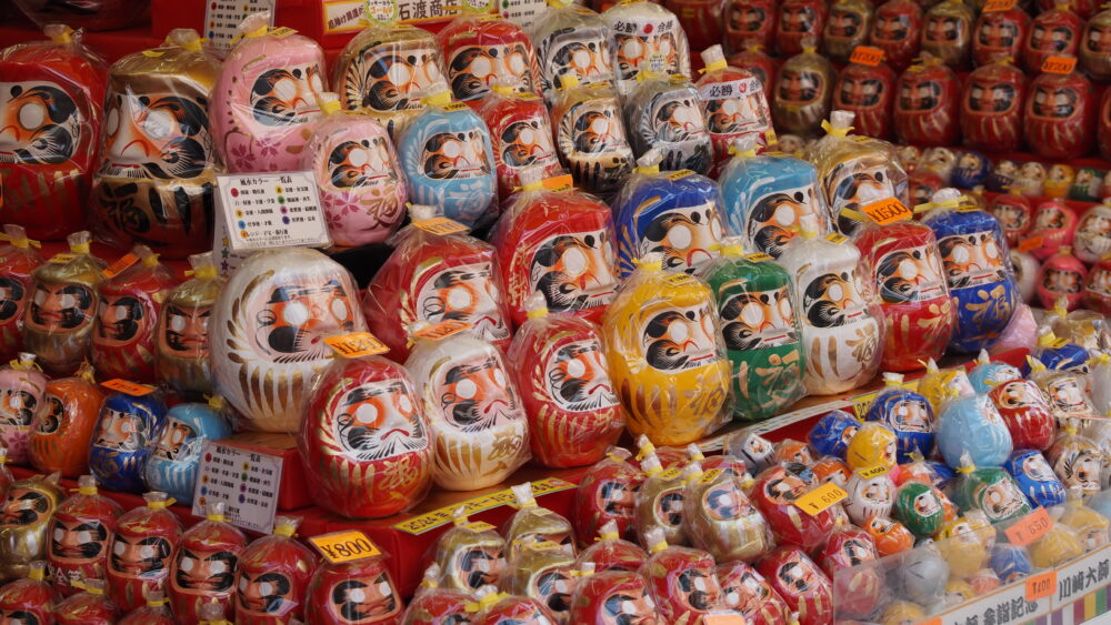 An adorable setting of Daruma dolls