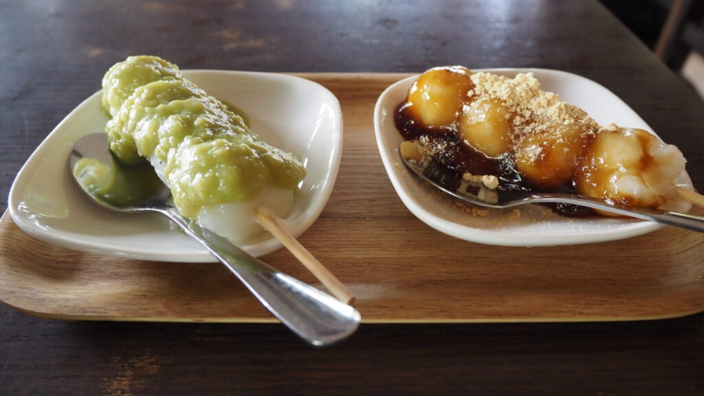 Edamame paste (Zunda) and Mitarashi Dumplings